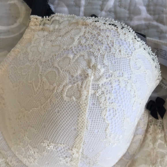 Bra - Picture 2 of 6